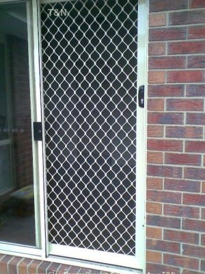 Standard Diamond Grille Screen Doors North West Melbourne