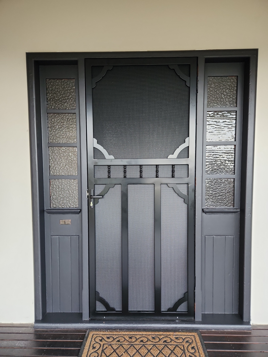 Clear Breeze Daylesford Five Steel Door